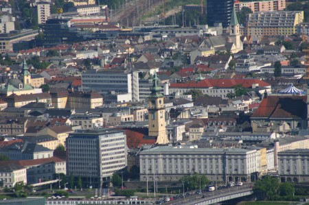 Blick zur Linzer Stadtmitte vom Pöstlingsberg aus gesehen